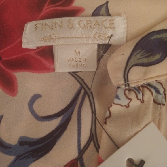 blouse - Picture 6 of 6